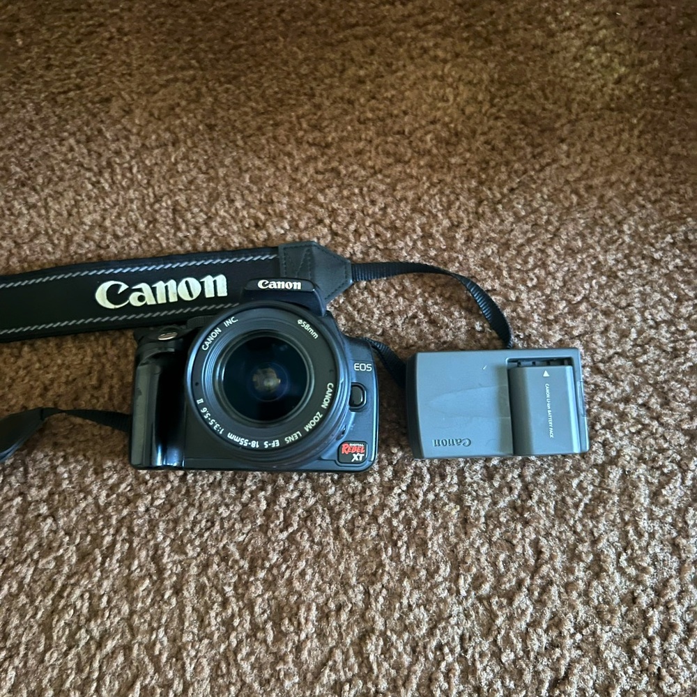 Canon eos camera in great condition only used it once